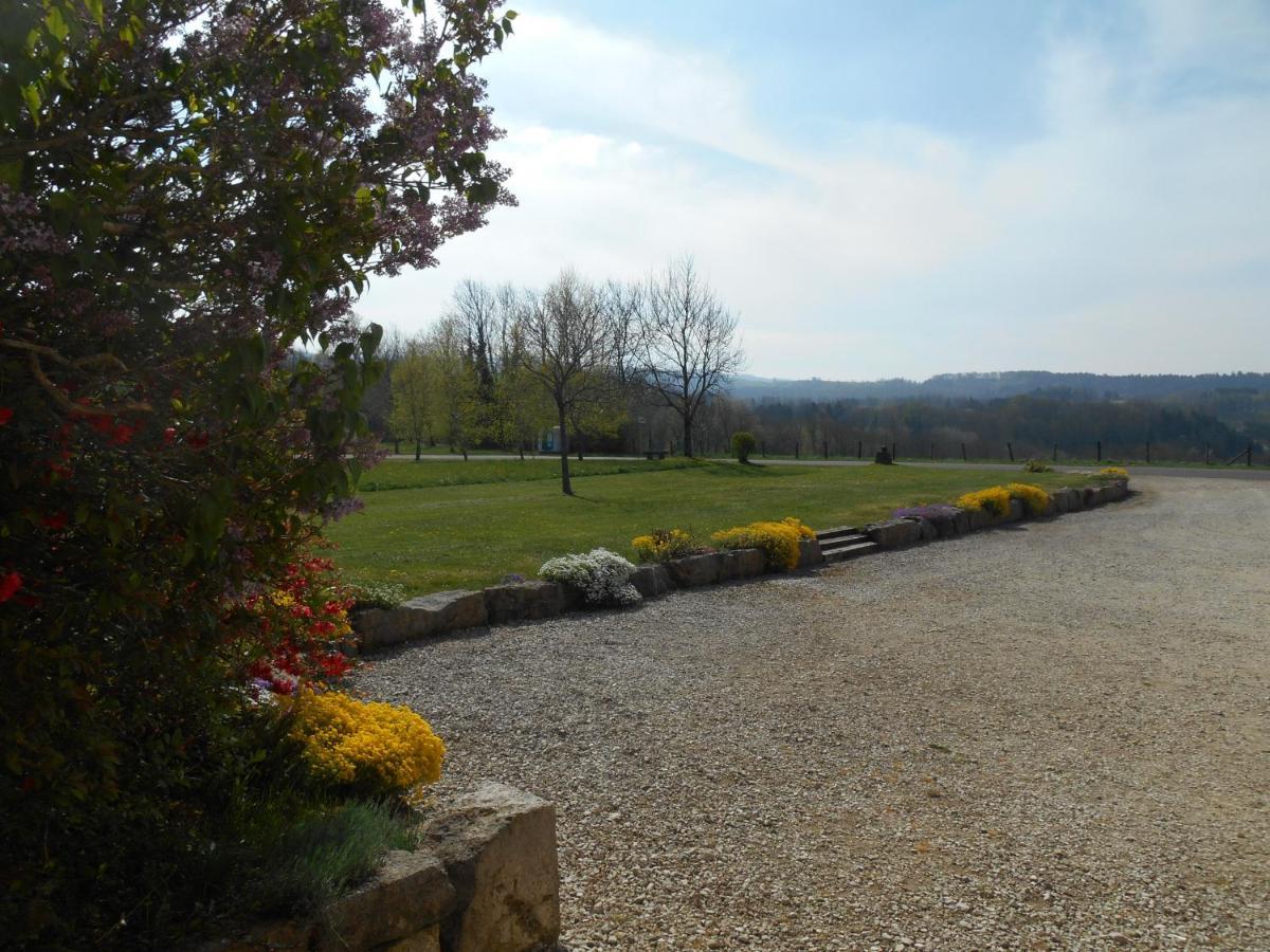 Grimont Gite Au Calme Grand Terrain Circuit Cascades Du Herisson Saugeot Dış mekan fotoğraf